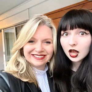 Meet your Posher, Laura